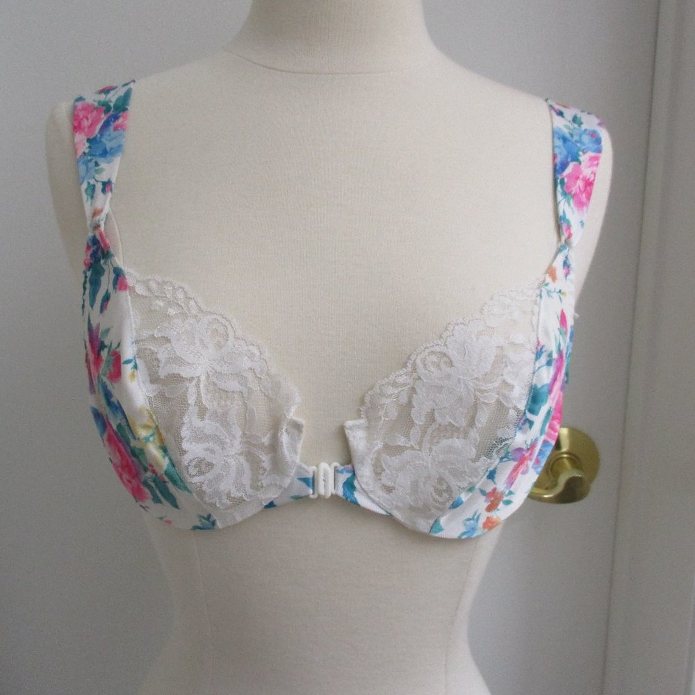 Jaclyn Smith Bra - 34B